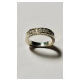 14 K gold ring with 9 clear stones