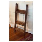 Antique wood childï¿½s bed steps or three rung