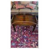 Butlerï¿½s table with fold down sides, handles on