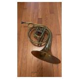 Antique standard American French marching horn,