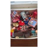Box lot of dollhouse furniture, smaller scale,
