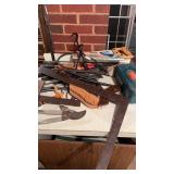 Tool lot, includes a pair of Fisker, hedge