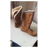 Lamo suede leather boots, lady size 10 winter