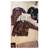 5 ladies sweater tops, two are by Robert, Scott