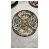 Antique Chinese export porcelain plate featuring