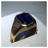 Fine 10K Hold & Deep Blue Sapphire Ring