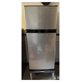 "Insignia" Compact Refrigerator 4.3 cubic foot