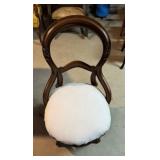 Antique Victorian Walnut Finger Carved Side Chair