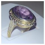 Fine & Elegant 14K Gold & Amethyst Ring