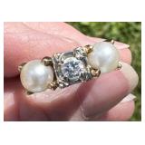 Elegant 14K, Pearl & Diamond Ring