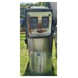 Vtg 1960s Mobil 'Round' Gas Pump