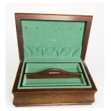 Vintage Jewelry Music Casket