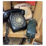 Vintage 3 phones