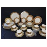 Fine Wedgewood 'Persia' China Service for 12