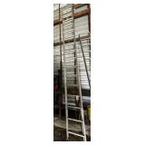 Featherlite 32' Aluminum Extension Ladder