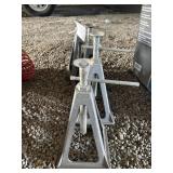 4 Jack Stands