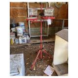 2 Flood Lights on Stand