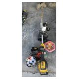 Dewalt 20V Weed Wacker W/ Battery, Charger