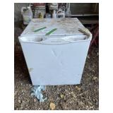 Diplomat Mini Fridge