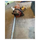 Husqvarna 141 Gas Chain Saw W/ Chain