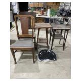 2 Leather Seated Oak Chairs, 2 Side Tables & 4