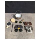 Vintage lot of small collectibles