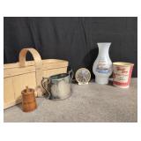 Miscellaneous smalls lot