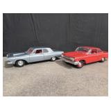 2 Maisto 1960s Dodge Chevy Die cast model cars