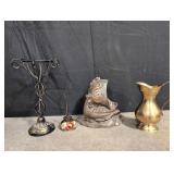 Assorted Decorative Pieces