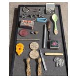 26 Small vintage collectibles