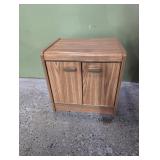Particle board side table 20' w x 16' d x 20' h