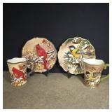 Two bird plates 8' diameter with matching cups