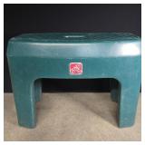 Step2 plastic step/seat 17' h