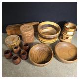 Assorted wooden items