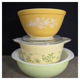 Pyrex covered small casserole dish, one larger