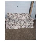 Floral sofa bed couch - 74' w x 36' d - in nice