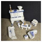 Miniature porcelain pieces Made in Japan - piano