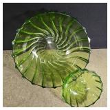 Green glass chip and dip bowl set