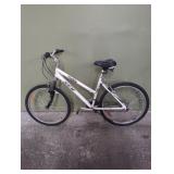 CCM Nevada ladies 21 speed bicycle, aluminum