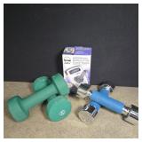 Hand weights 2 of 5lbs and 2 of 3lbs, crank radio