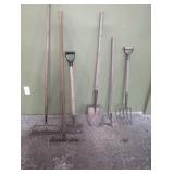 Hand powered yard tools