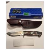 (1) Rigid Bear Knife Made In Japan