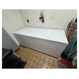 Fridgidaire 6 foot long chest freezer