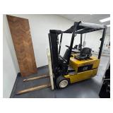 Yale Electric forklift with charger