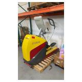 Retro Fitness octane fitness elliptical XT4700