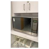Panasonic The Genius Sensor 1200W Countertop