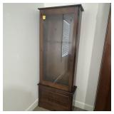WOOD & GLASS GUN DISPLAY CABINET