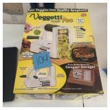 Veggetti Pro Spiral Vegetable Cutter in Box
