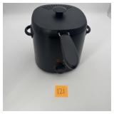 Small Electric Deep Fryer w Lid