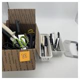 Large Kitchen Knife & Scissors Lot